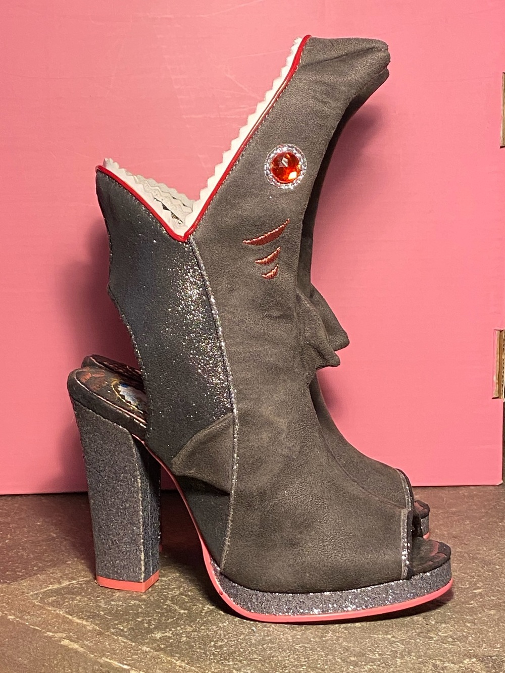 RARE Irregular Choice SHARK BITE boots,open toe,platform heels,shark face/teeth - Picture 4 of 16